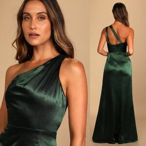 NWOT Lulus On the Guest List Emerald Green Satin One-Shoulder Maxi Dress